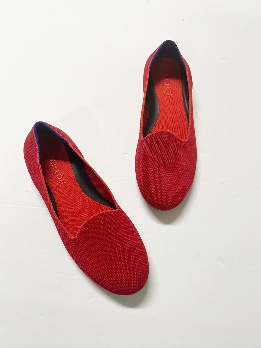 Rothys Womens Bombshell Red Lightweight Knit Slip On The Lounge Flats Size 6.5 - Picture 6 of 7